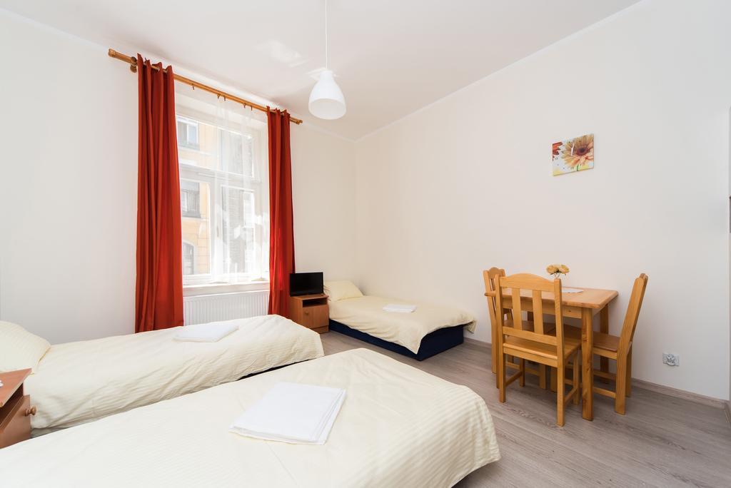 Aparthotel Abba Krakau Buitenkant foto