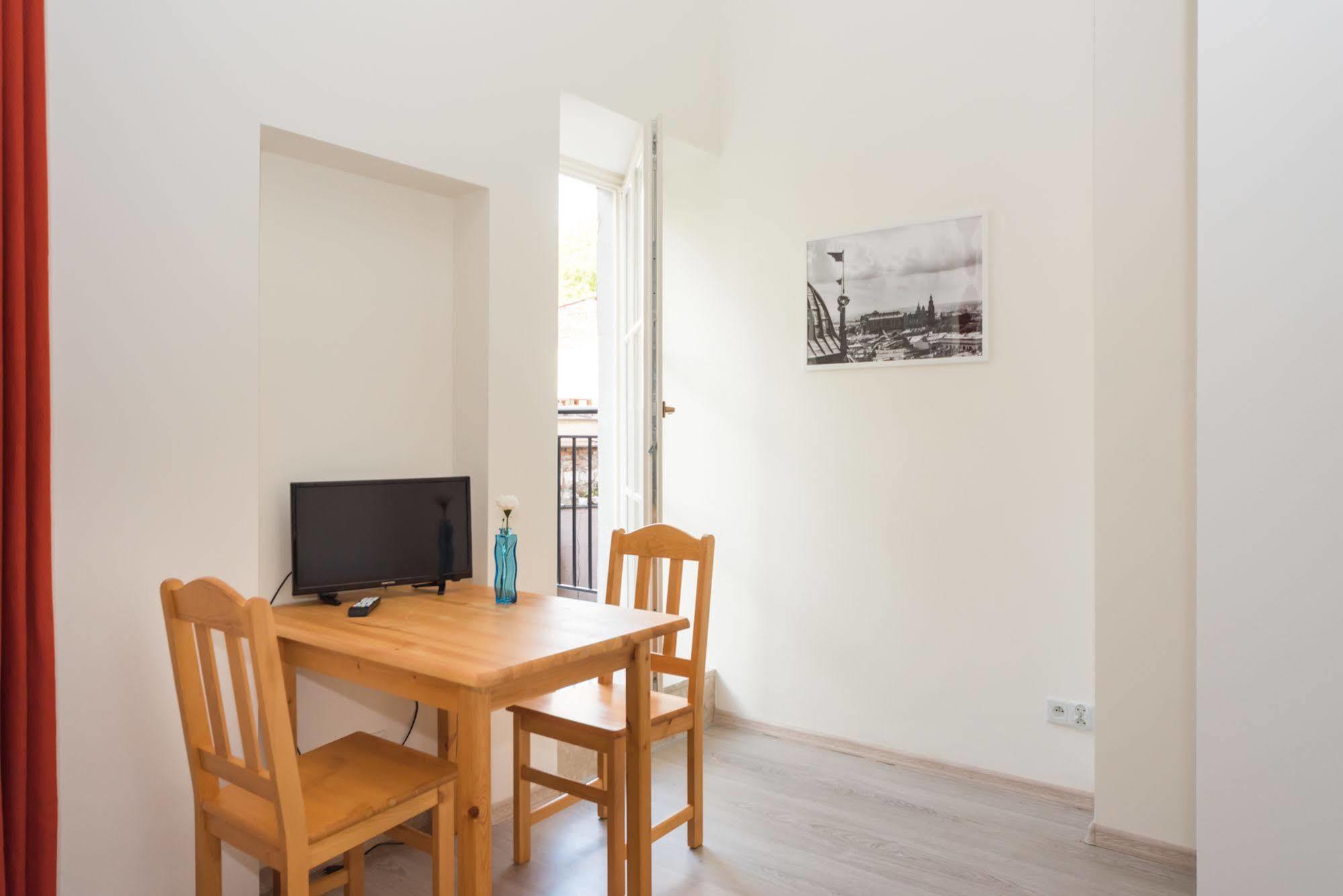 Aparthotel Abba Krakau Buitenkant foto