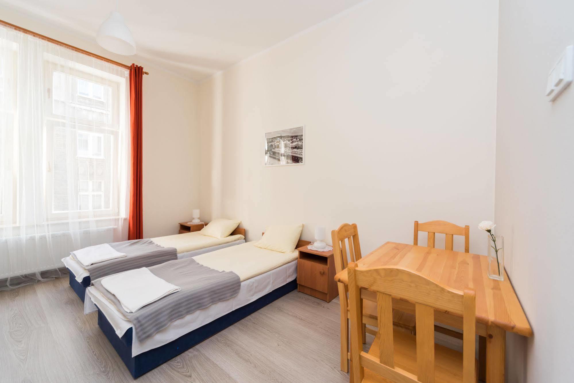 Aparthotel Abba Krakau Buitenkant foto