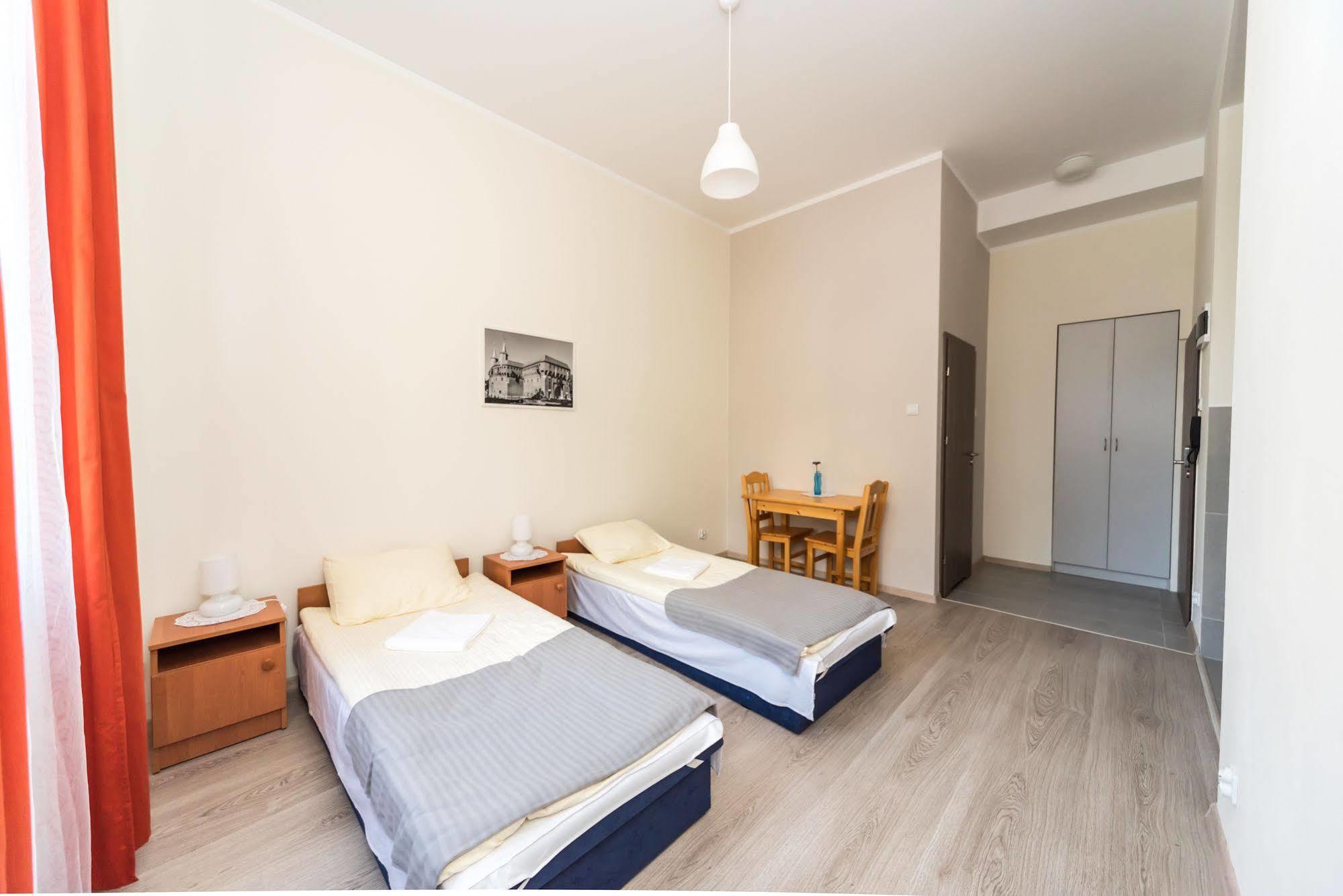 Aparthotel Abba Krakau Buitenkant foto