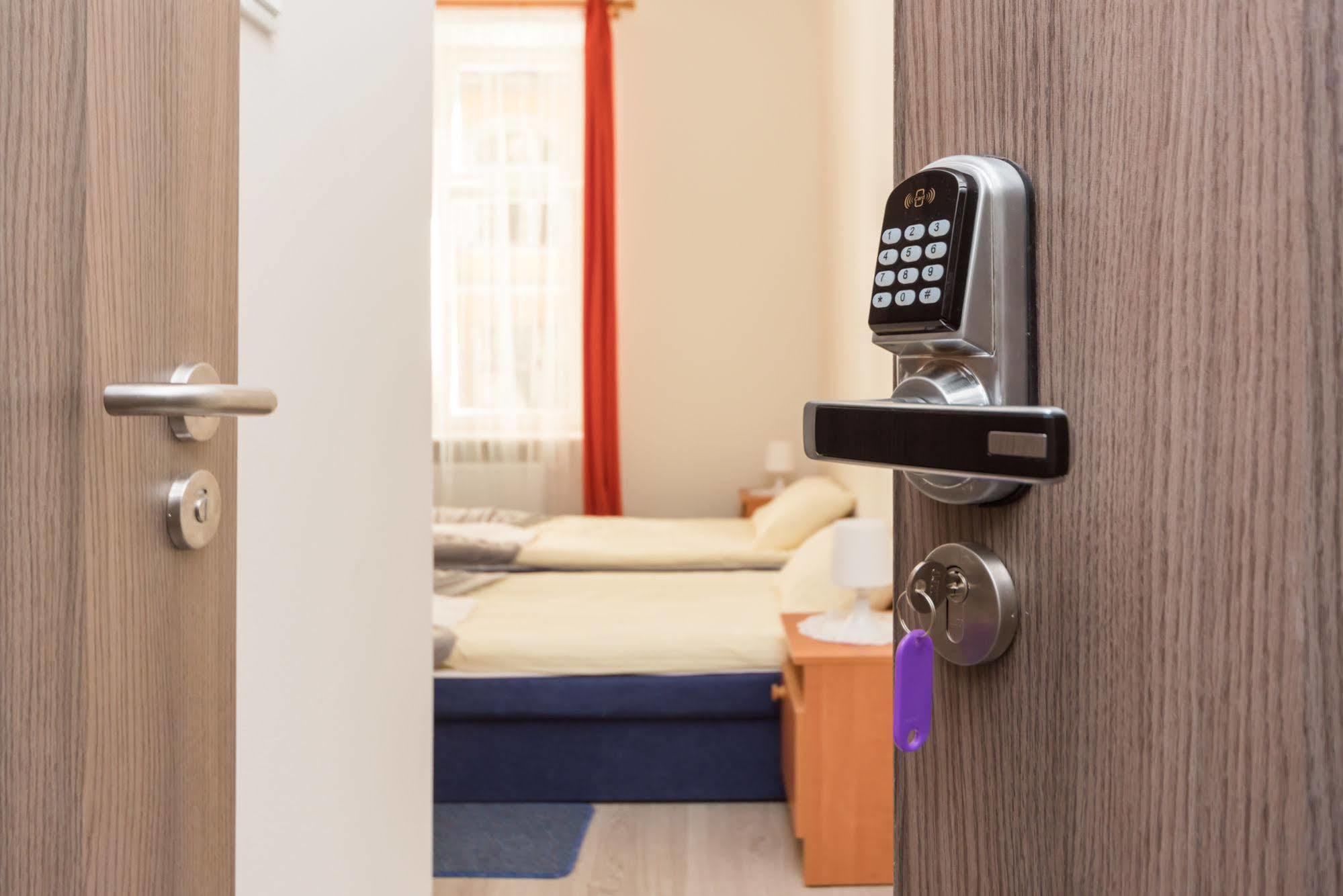 Aparthotel Abba Krakau Buitenkant foto