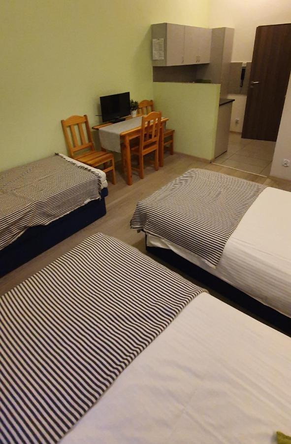 Aparthotel Abba Krakau Kamer foto